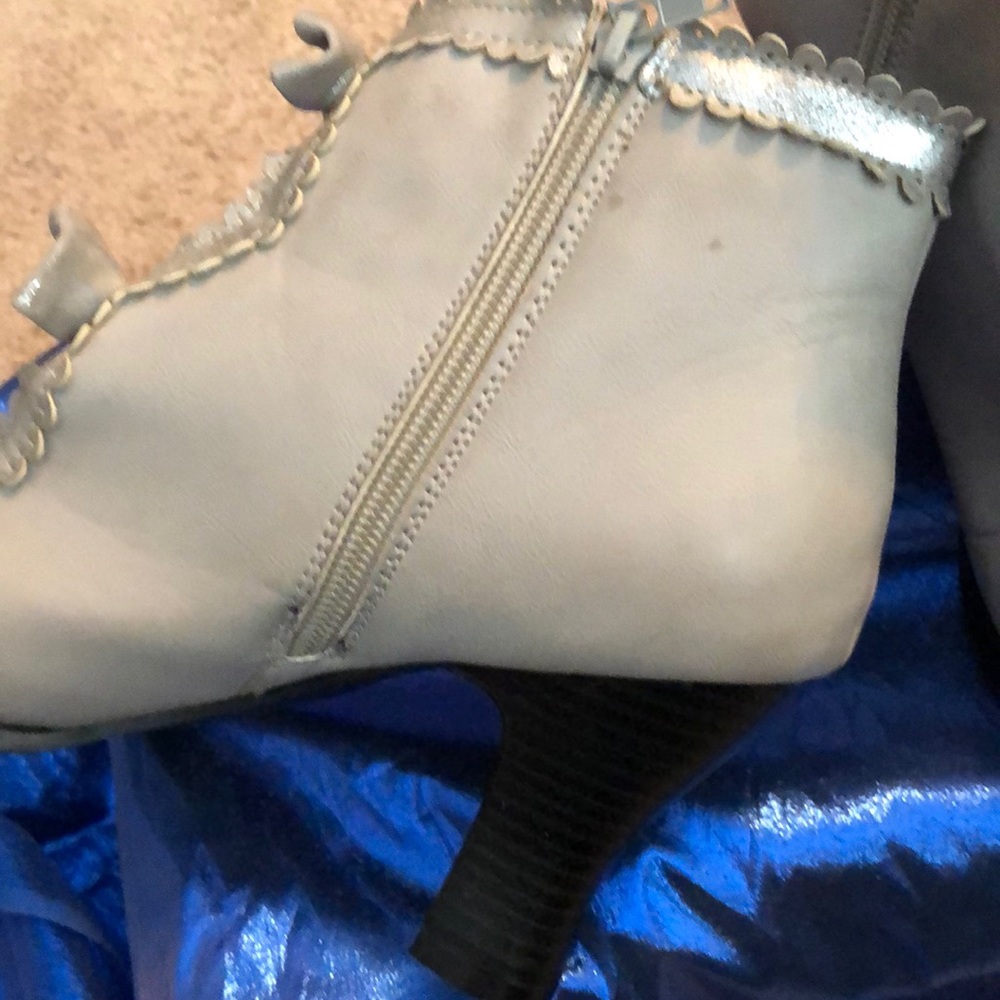 Heels - Picture 5 of 5